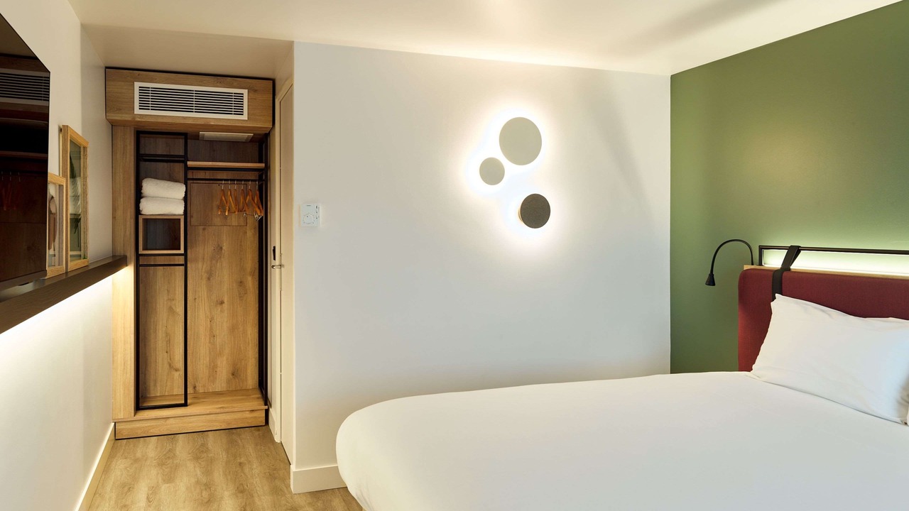 Photo of Bedroom in Villennes-sur-Seine
