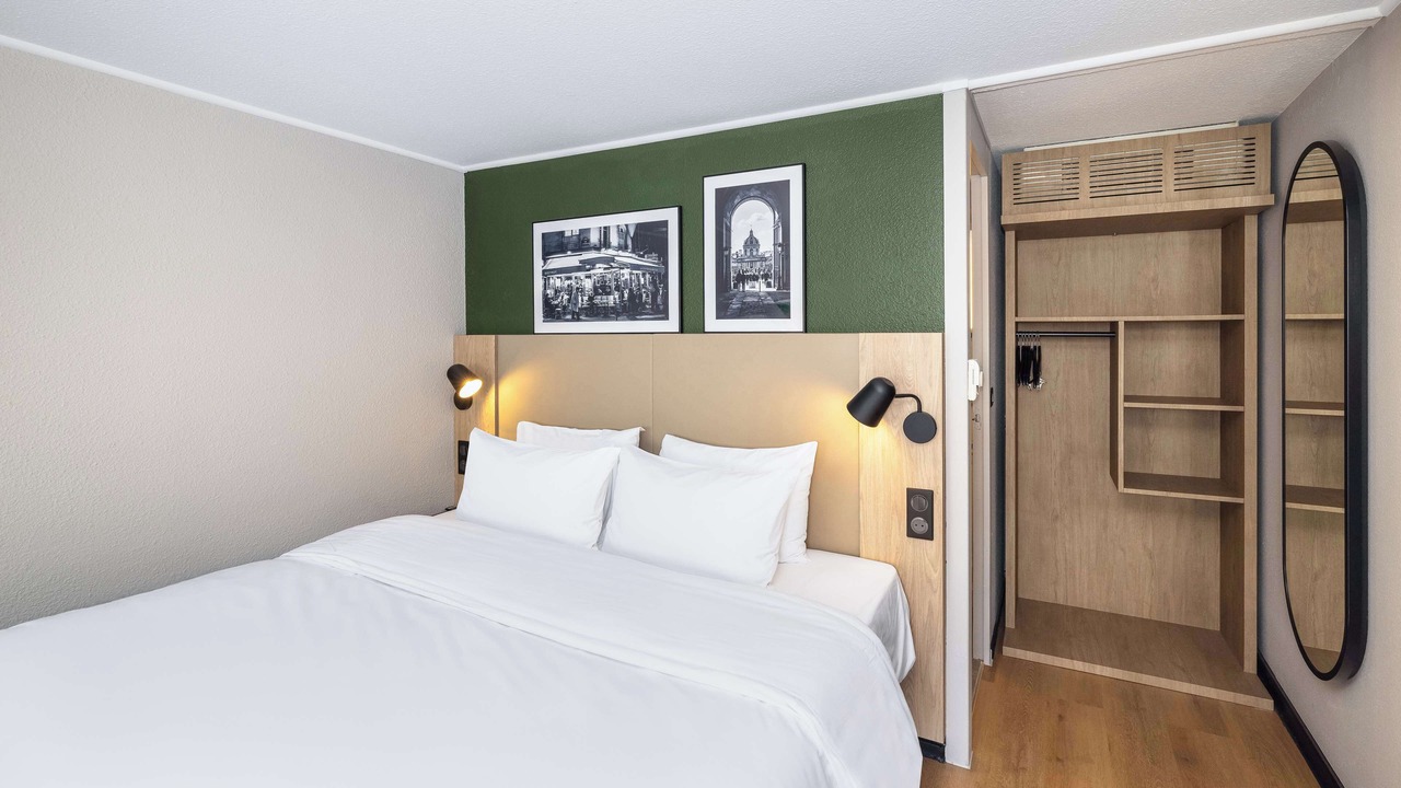 Photo of Bedroom in Chelles