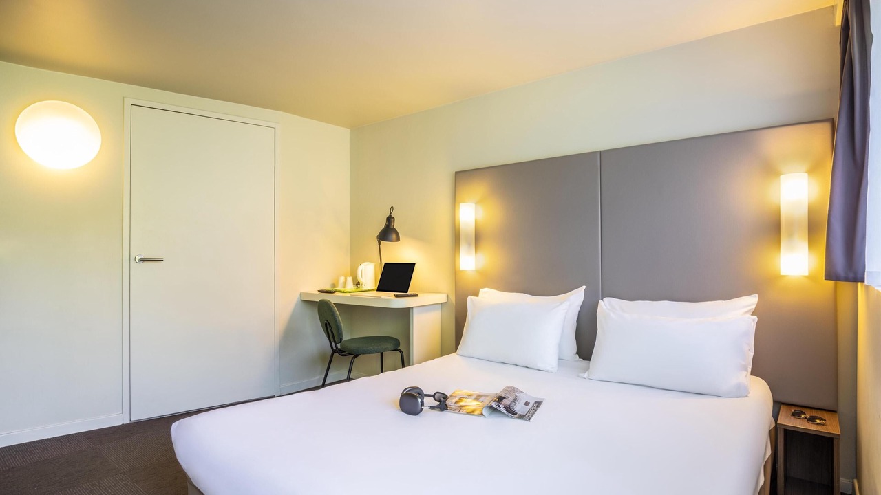 Photo of Bedroom in Dammarie Les Lys