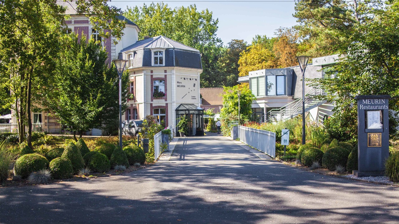 Photo of Outdoor in Busnes