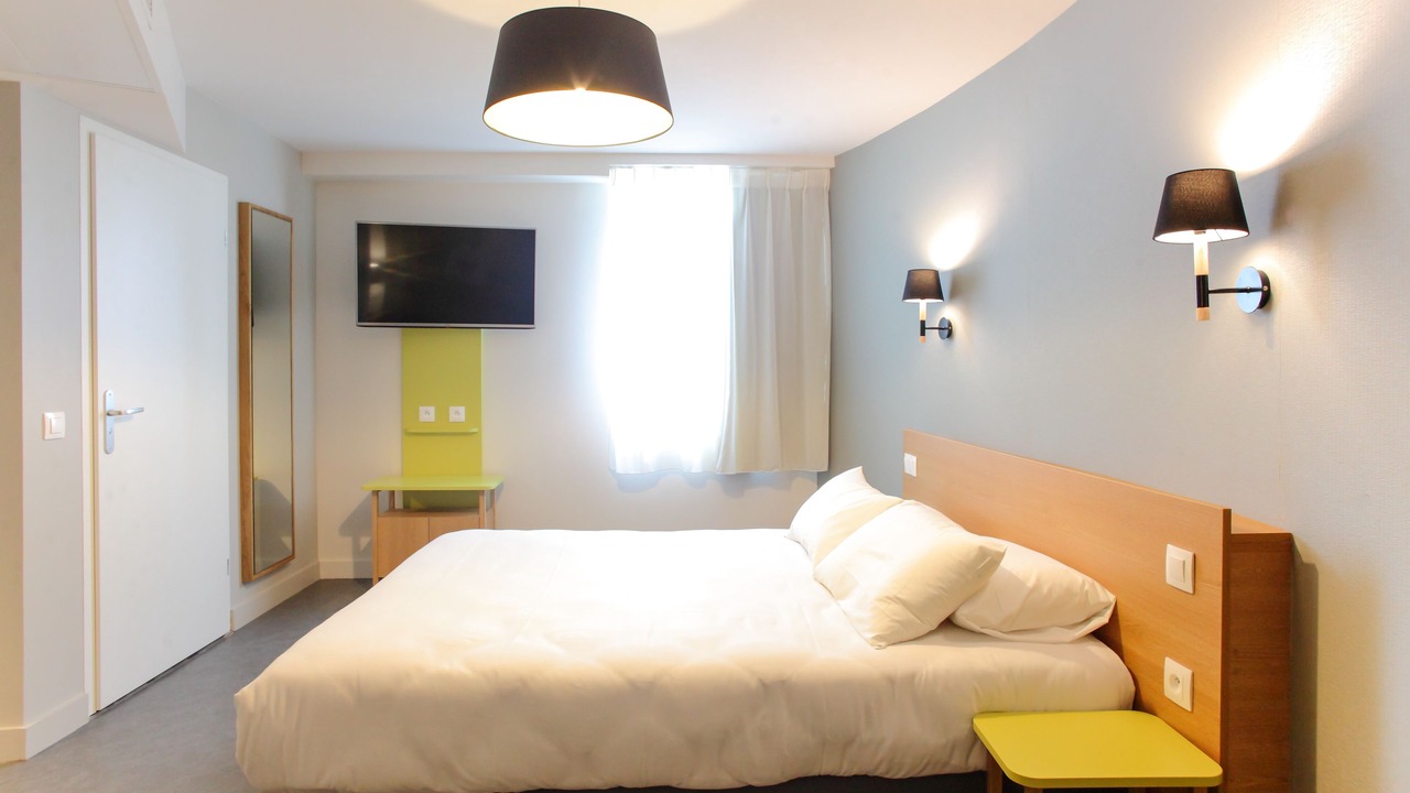 Photo of Bedroom in Bagnolet