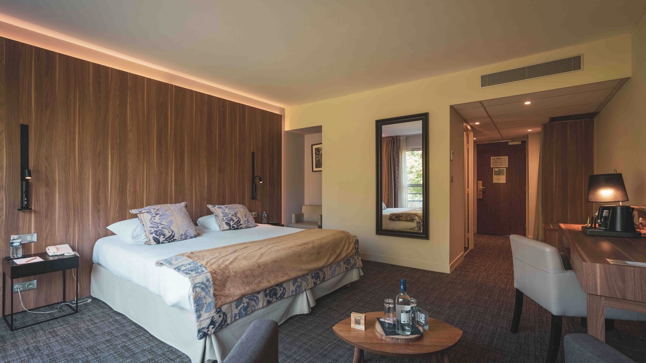 Photo of Bedroom in Forges-les-Eaux