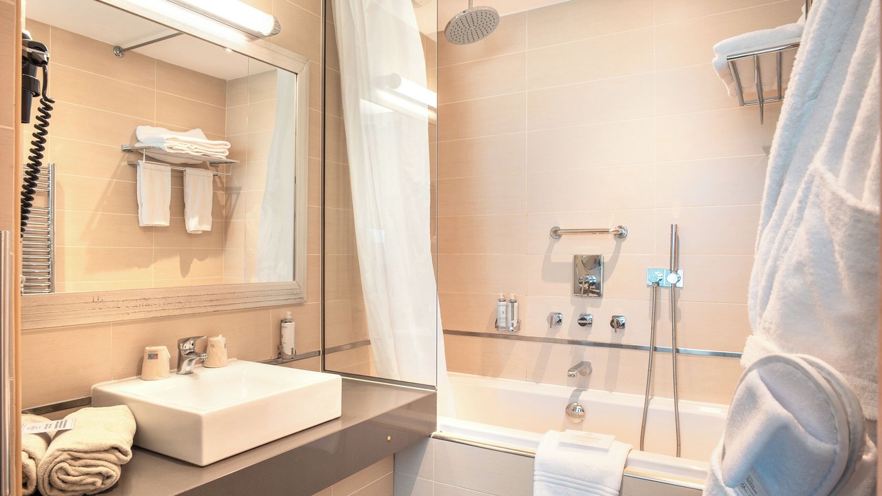 Photo of Bathroom in Downtown Le Havre