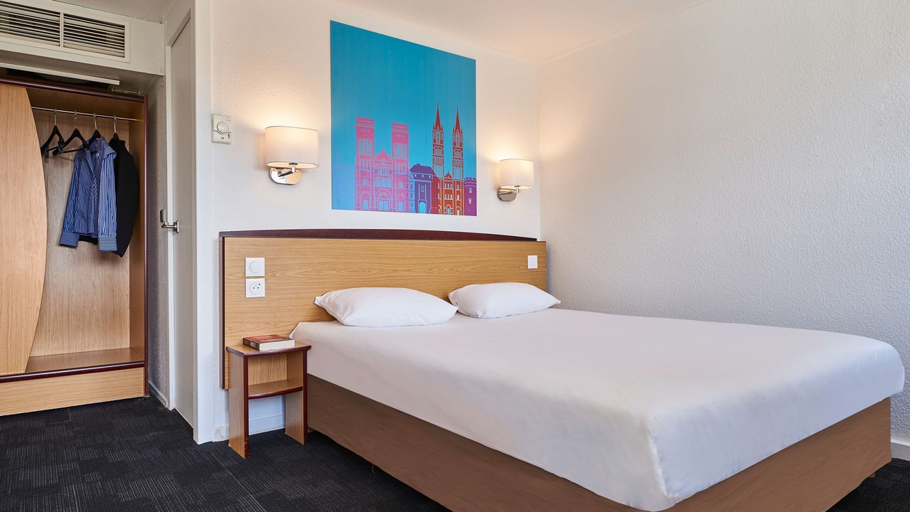 Photo of Bedroom in Soissons