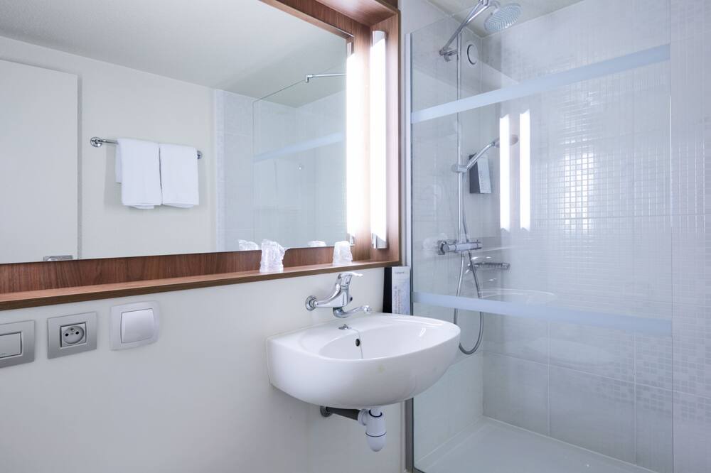 Photo of Bathroom in Ecouen