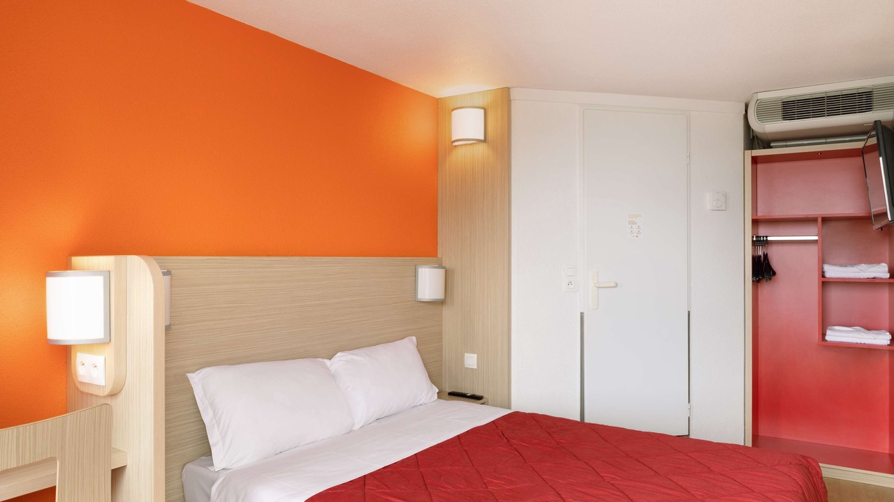 Photo of Bedroom in Nanteuil-les-Meaux