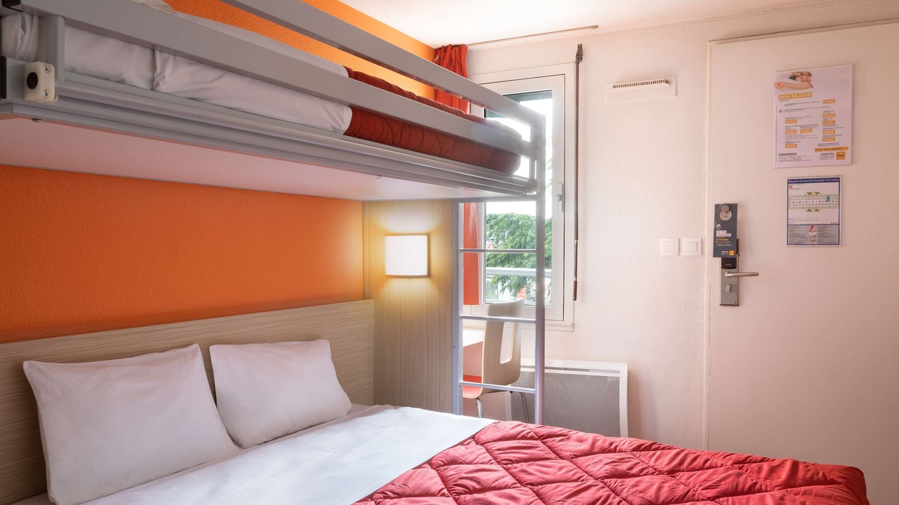 Photo of Bedroom in Nanteuil-les-Meaux