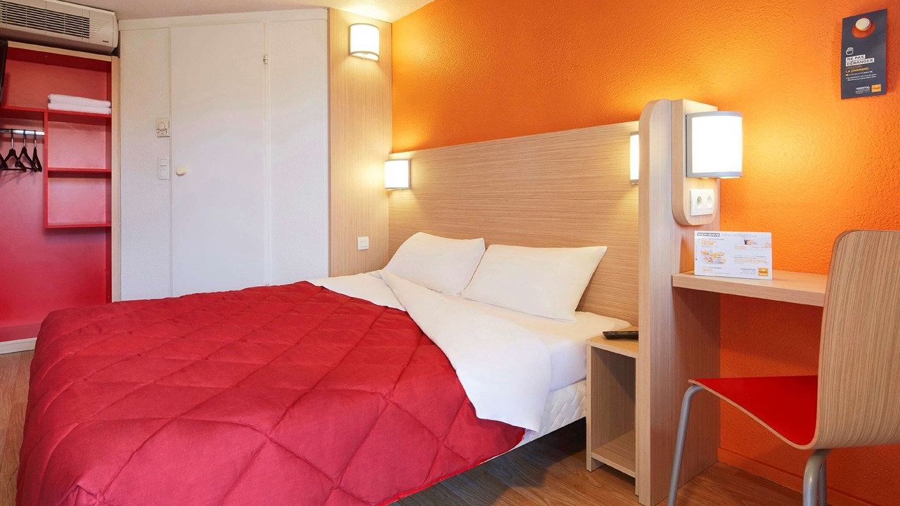 Photo of Bedroom in Nanteuil-les-Meaux
