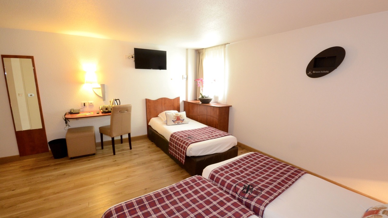 Photo of Bedroom in Tremblay-en-France