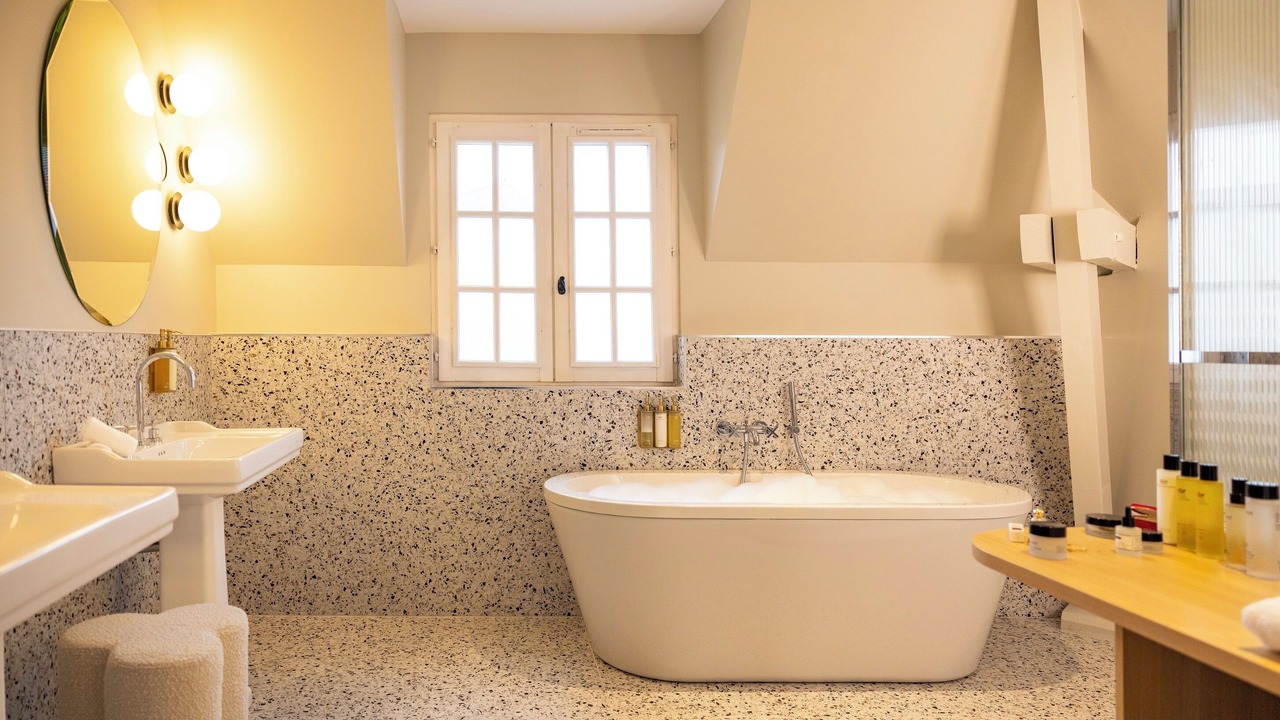 Photo of Bathroom in Vinay