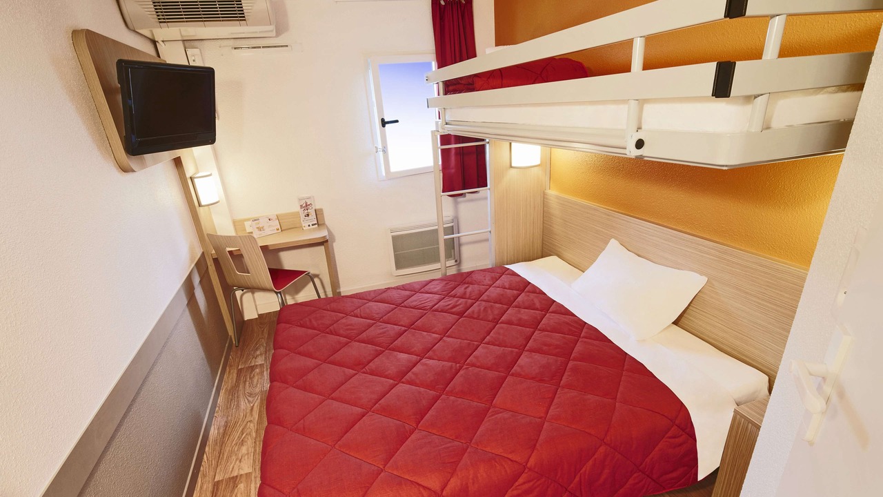 Photo of Bedroom in Roissy-en-France