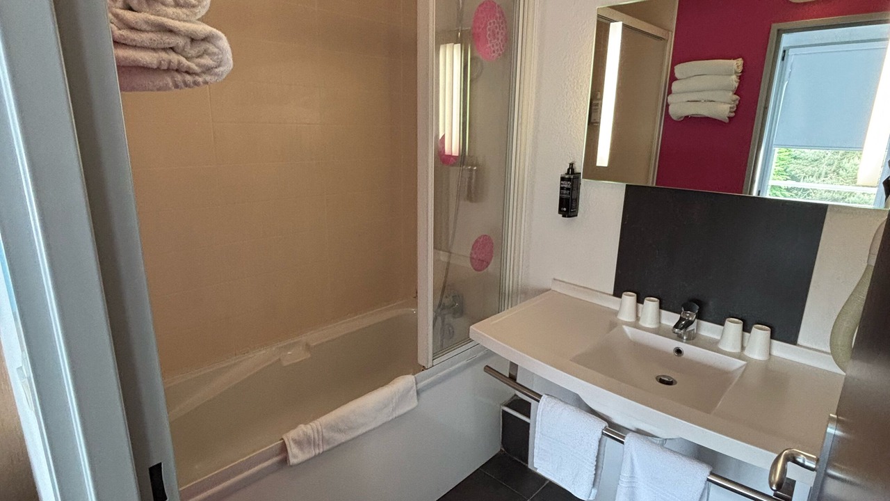 Photo of Bathroom in Bruay-la-Buissiere