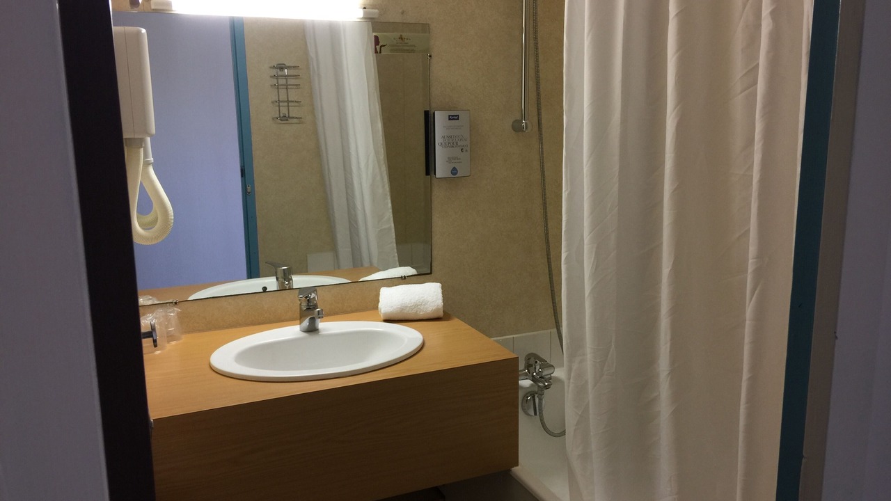 Photo of Bathroom in Laon