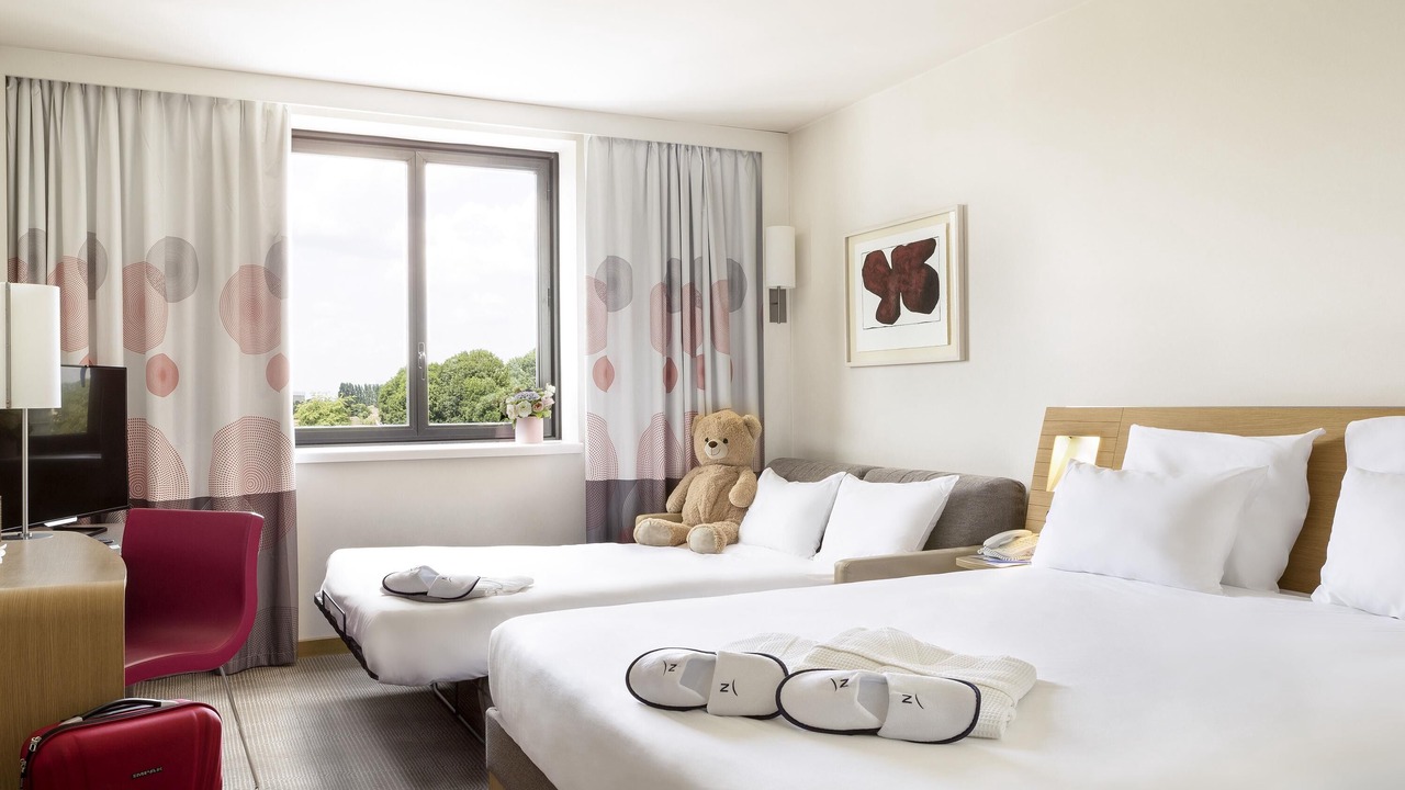Photo of Bedroom in Roissy-en-France