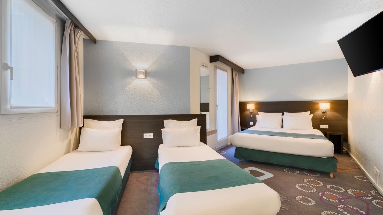 Photo of Bedroom in Fives