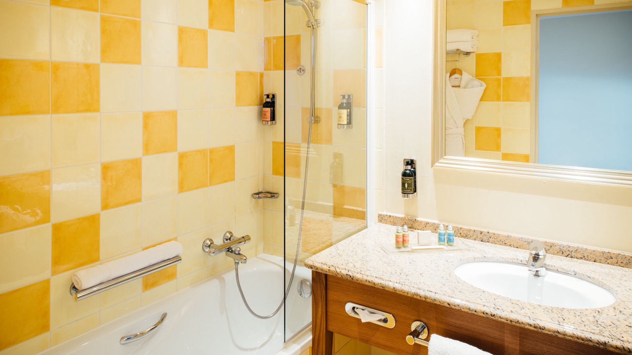 Photo of Bathroom in Magny-le-Hongre