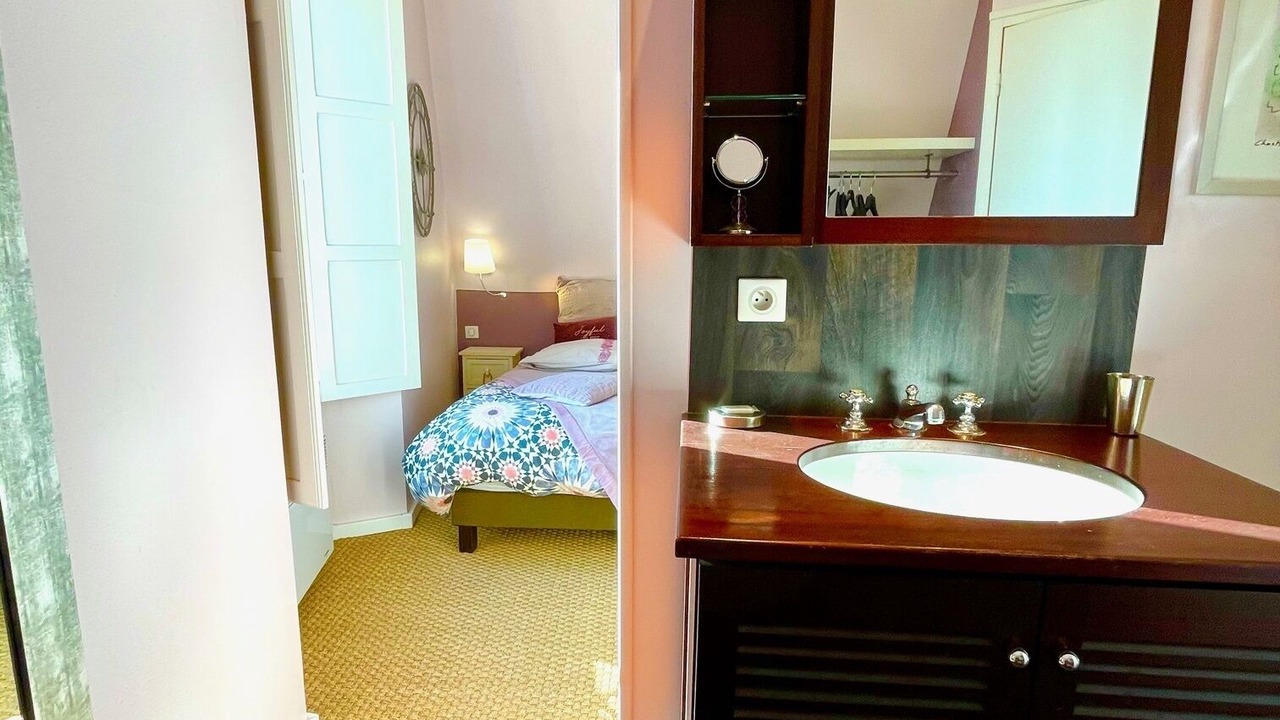 Photo of Bathroom in Chartres