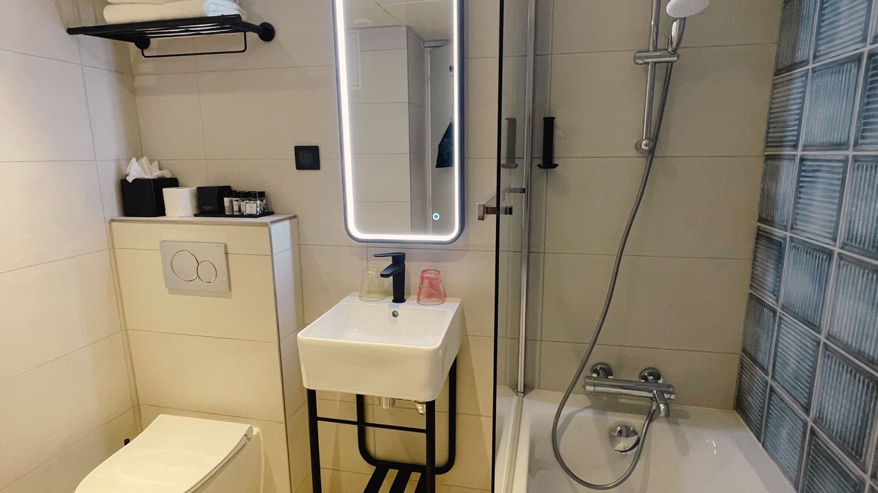 Photo of Bathroom in Jardin des plantes