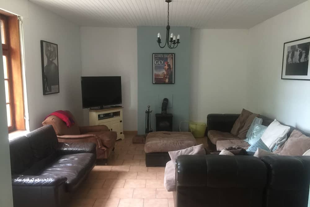 Photo of Livingroom in Fruges