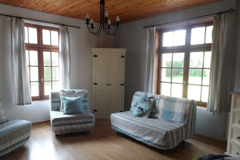 Photo of Livingroom in Fruges