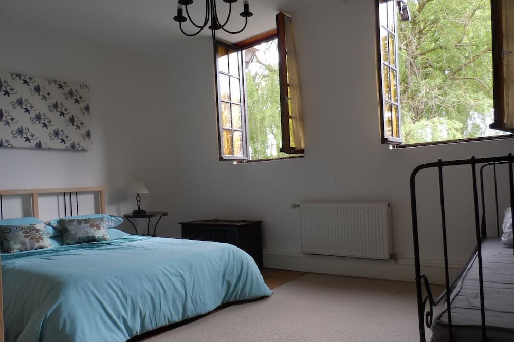 Photo of Bedroom in Fruges