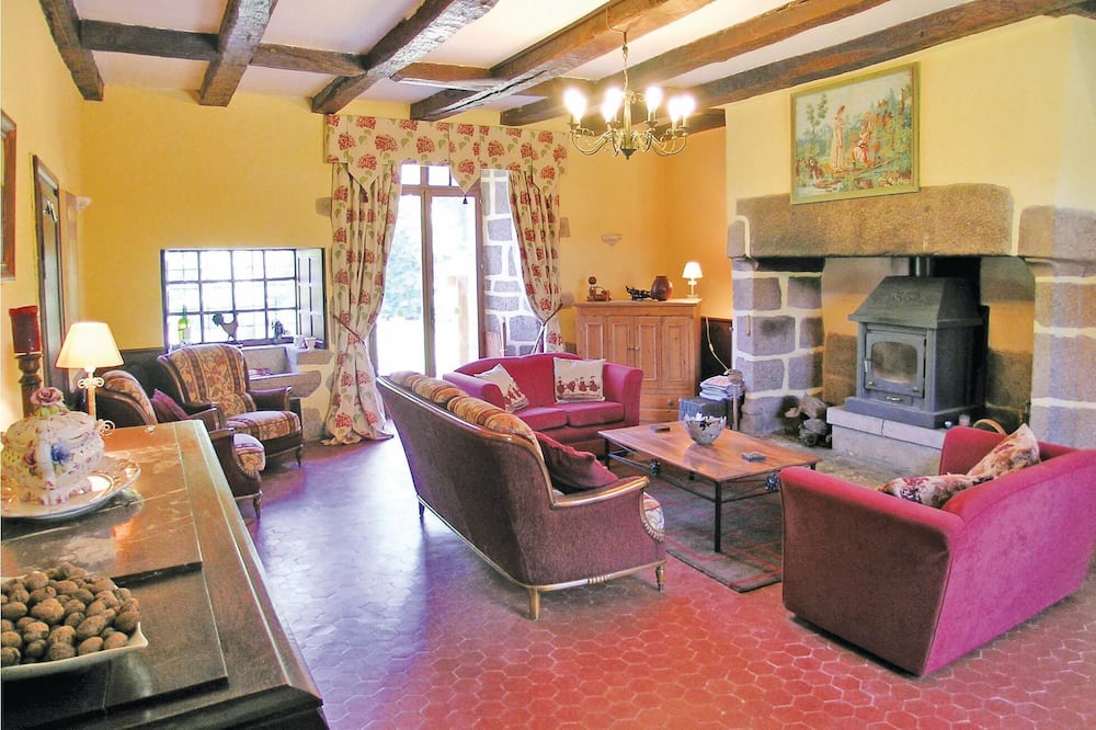 Photo of Bedroom in Moissannes