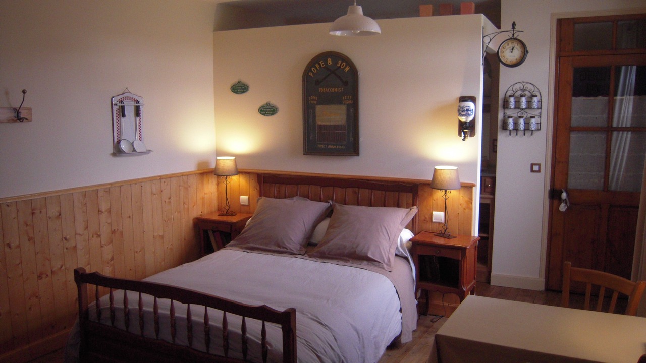 Photo of Bedroom in Dury