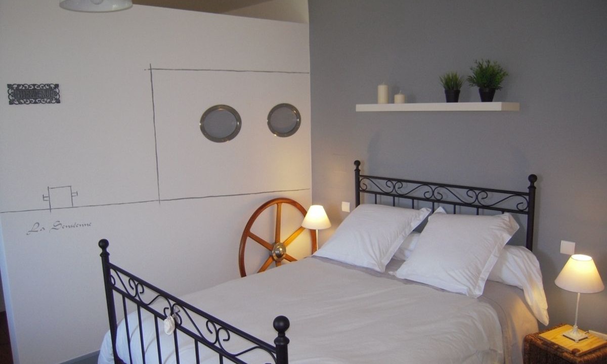 Photo of Bedroom in Dury