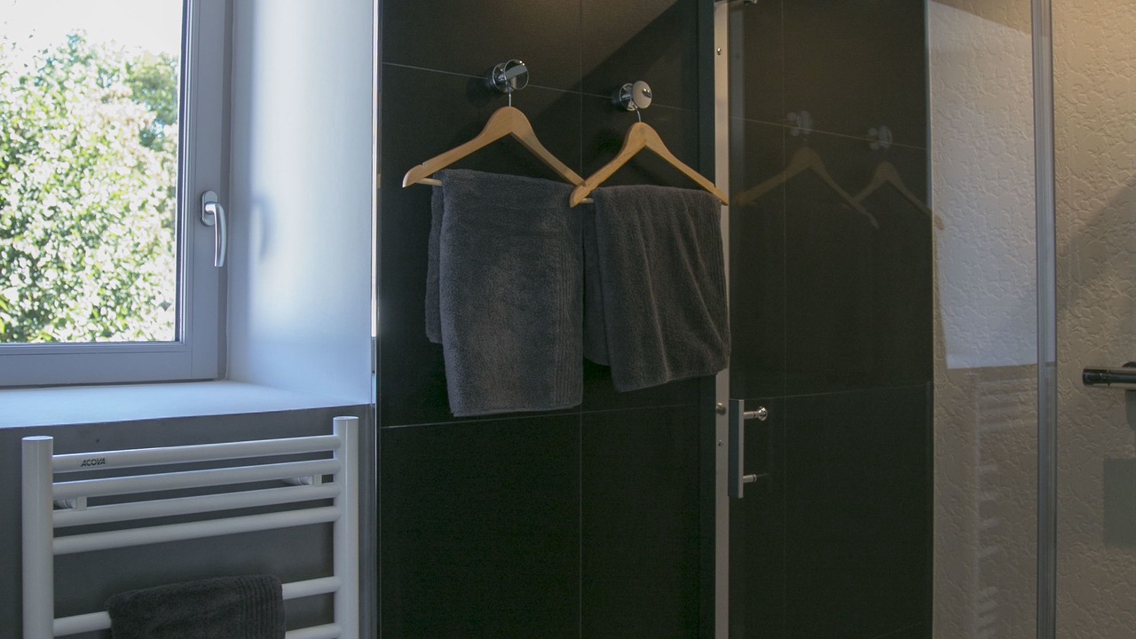 Photo of Bathroom in Thiveral-Grignon