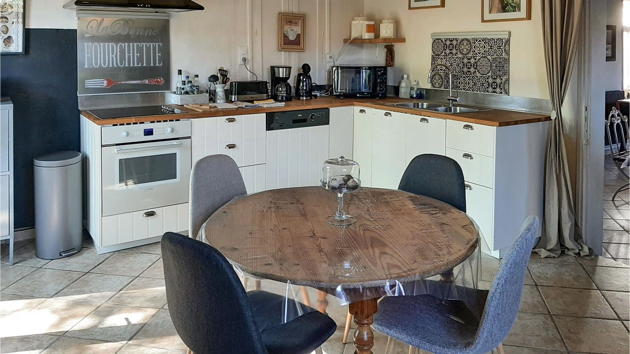 Photo of Kitchen in Carly