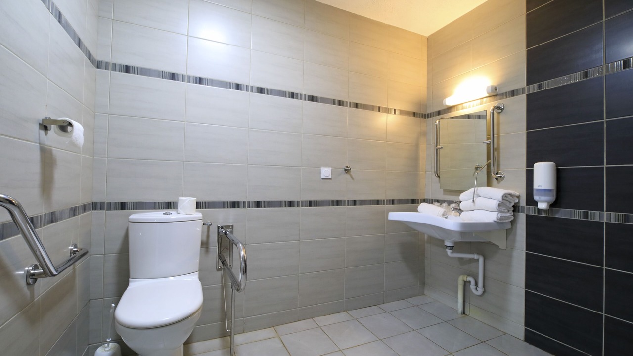 Photo of Bathroom in Petit-Fort-Philippe