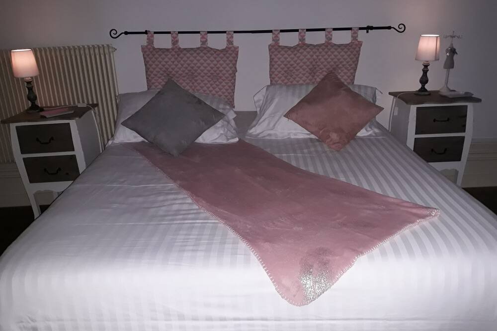 Photo of Bedroom in Menil-la-Horgne