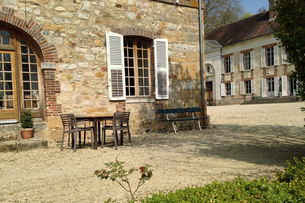 Photo of Outdoor in Courgenay