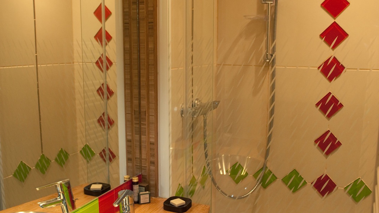 Photo of Bathroom in Bures-sur-Yvette