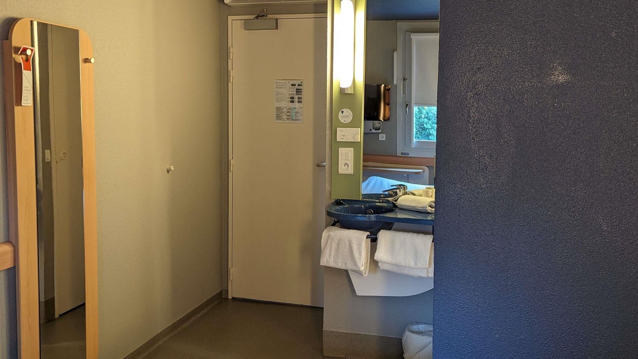 Photo of Bedroom in Saint-Omer