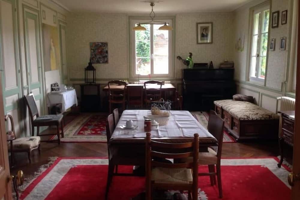Photo of Kitchen in Vascoeuil