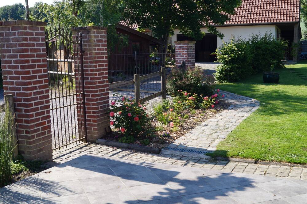 Photo of Outdoor in Coulomby