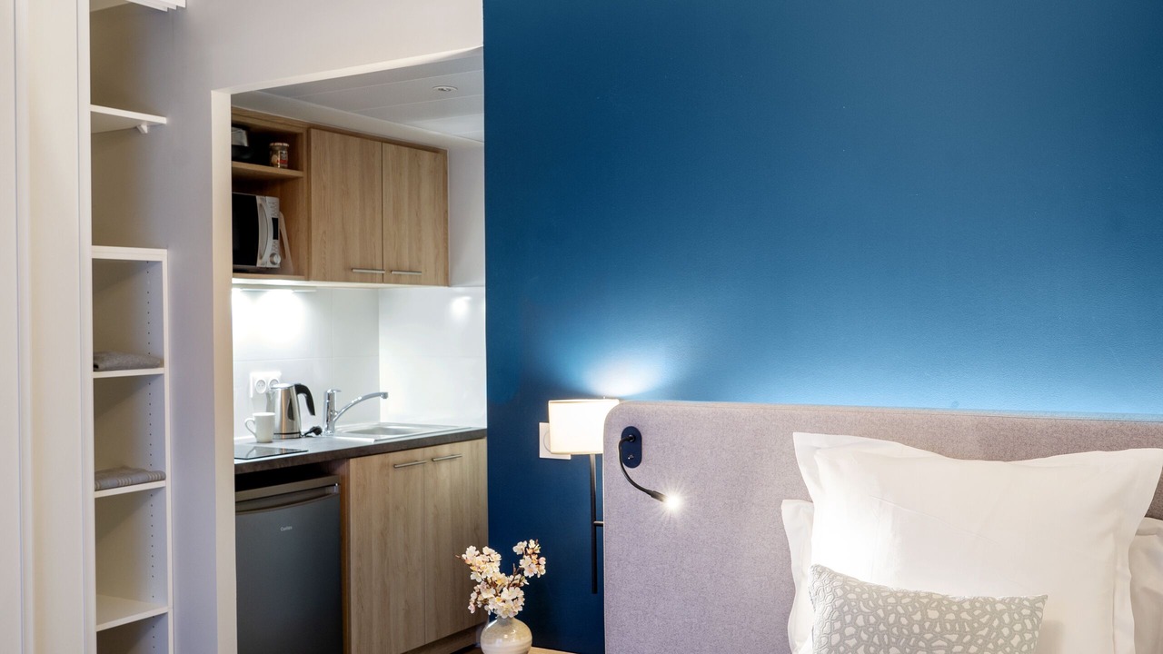 Photo of Bedroom in Saint-Ouen