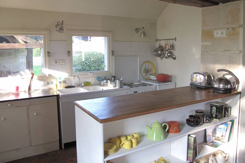 Photo of Kitchen in Missy-aux-Bois
