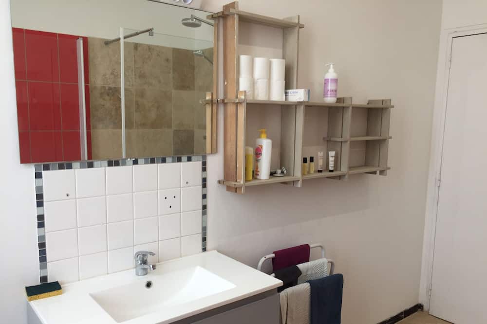 Photo of Bathroom in Aunay-sous-Auneau