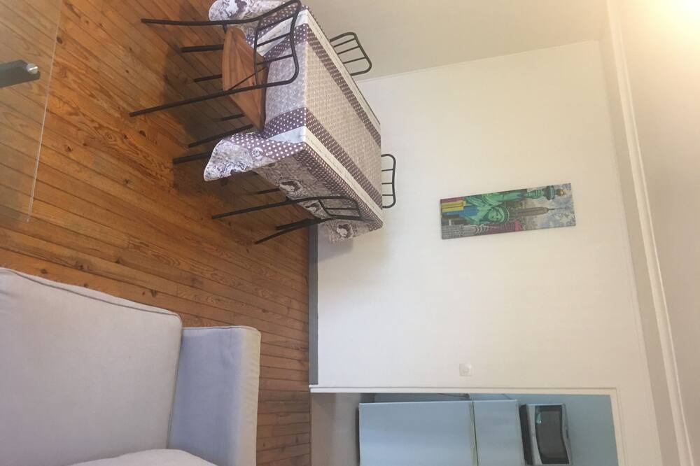 Photo of Bedroom in Elbeuf