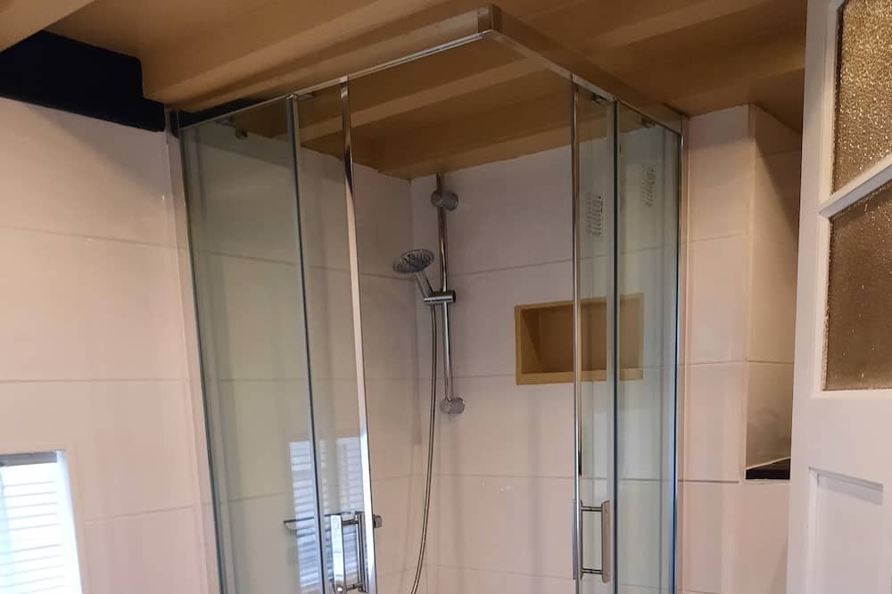 Photo of Bathroom in Alligny-en-Morvan