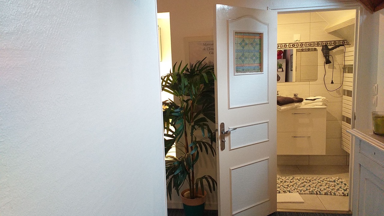 Photo of Bathroom in Saint-Aubin-Les-Elbeuf