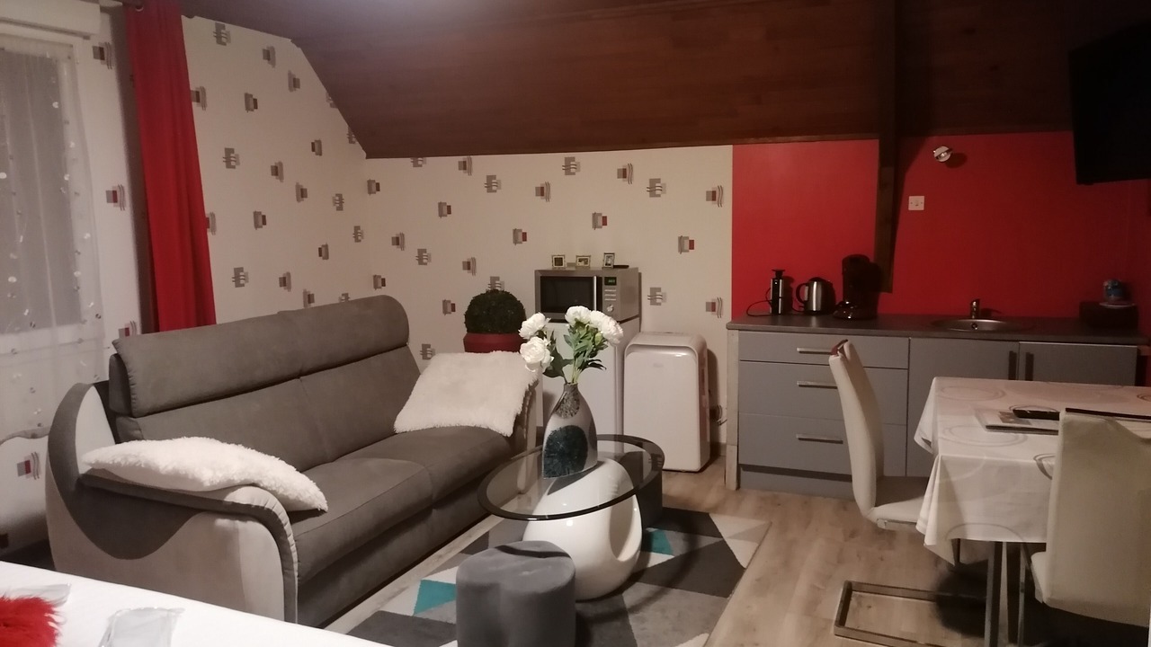 Photo of Bedroom in Saint-Aubin-Les-Elbeuf