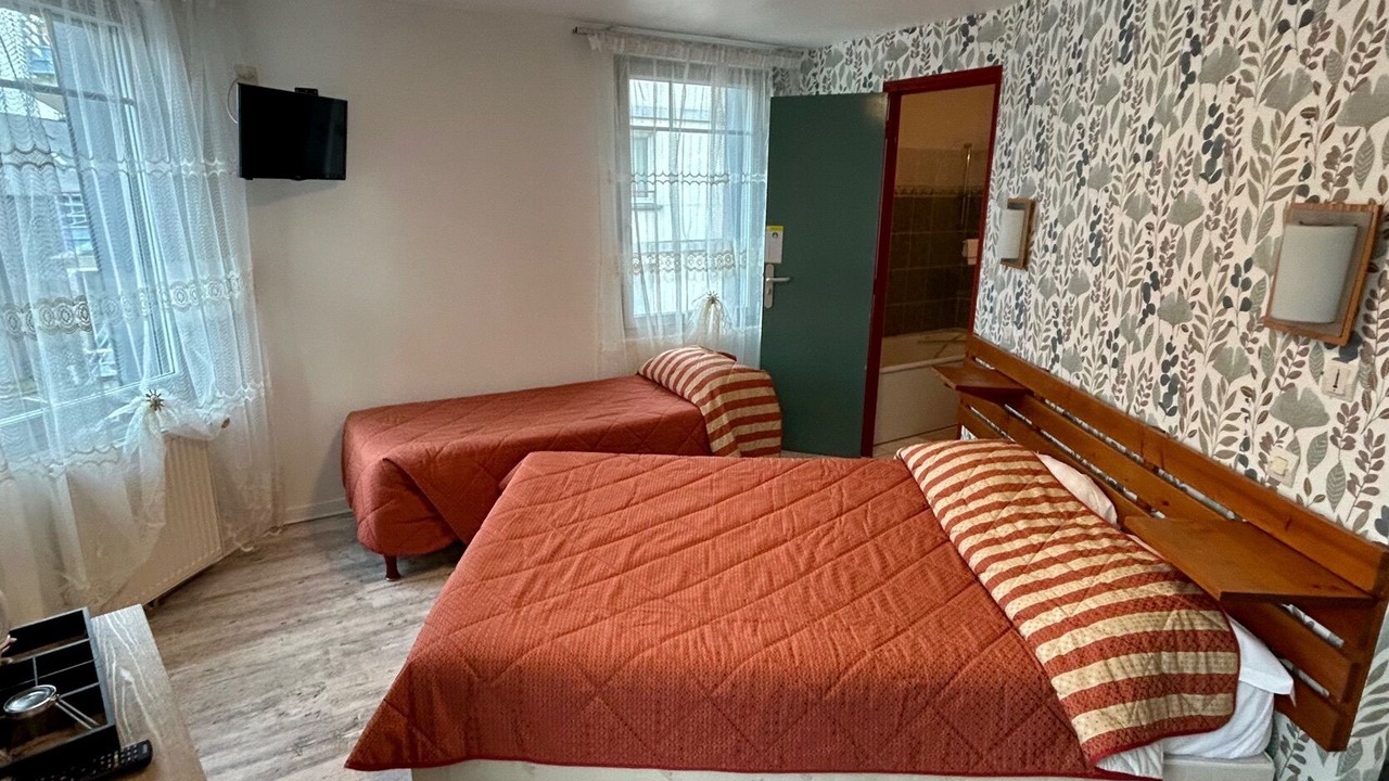 Photo of Bedroom in Forges-les-Eaux
