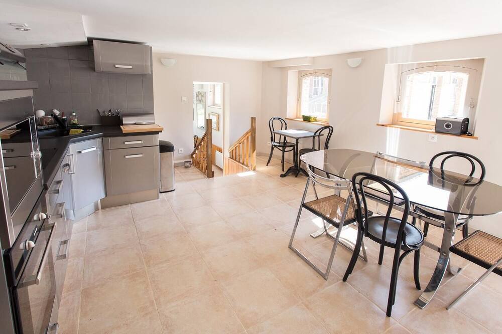Photo of Kitchen in Aigneville