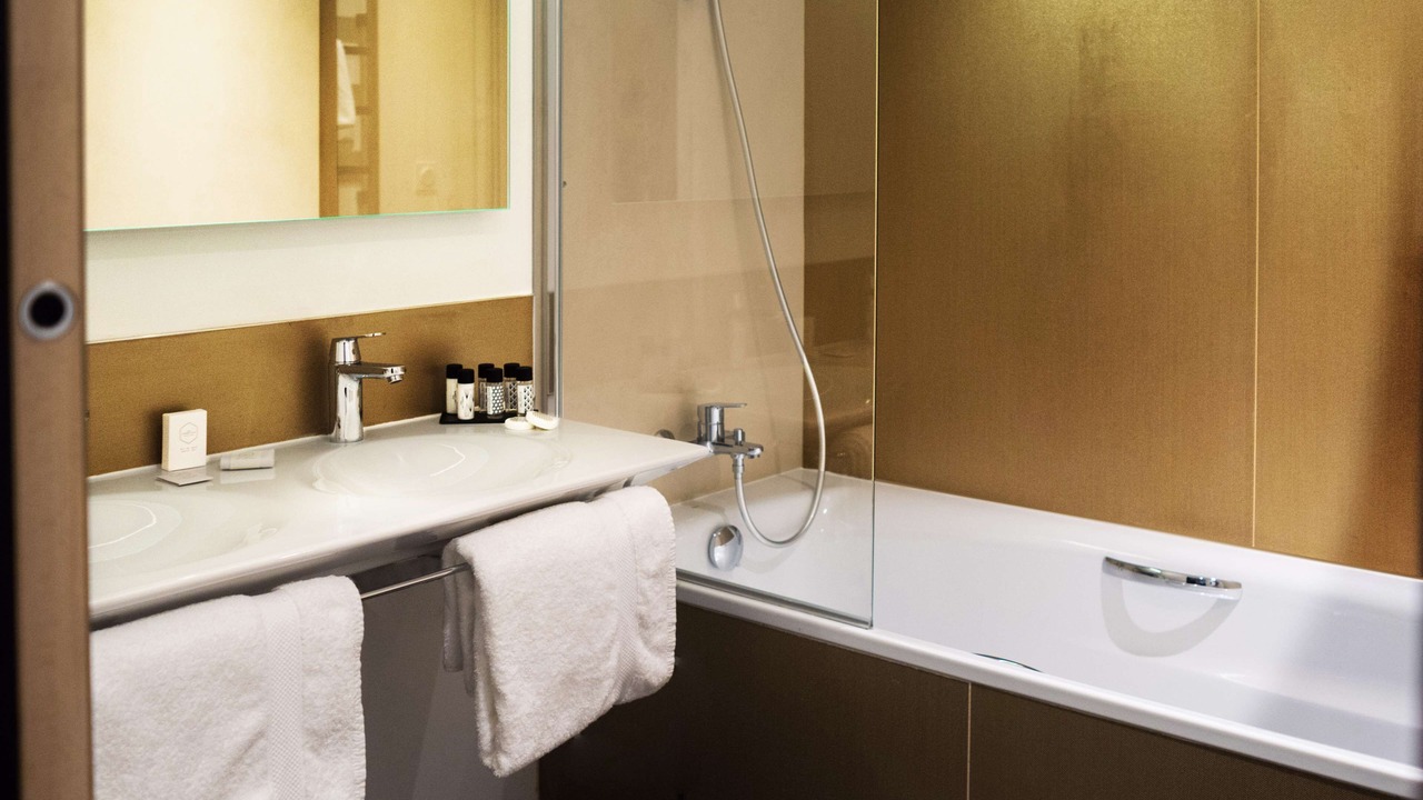 Photo of Bathroom in Poulainville