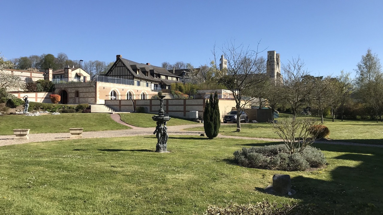 Photo of Outdoor in Jumieges
