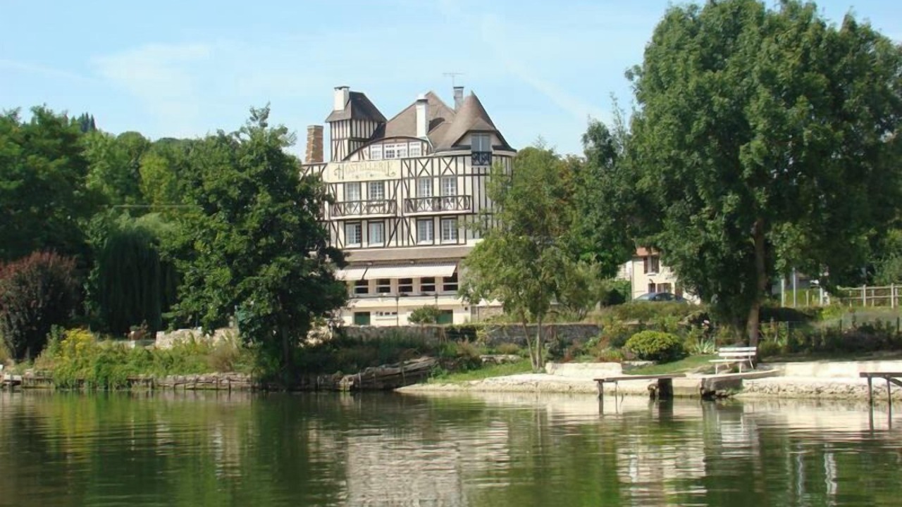 Photo of Outdoor in Saint-Pierre-du-Vauvray