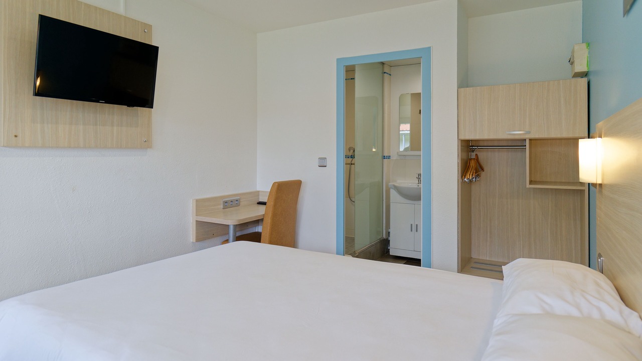 Photo of Bedroom in Epone
